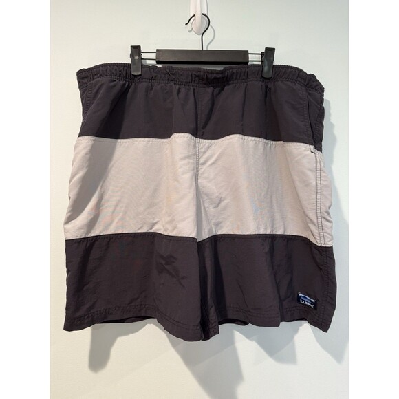 LL Bean Swim Trunks Mens XXL Pockets 8" Inseam Shorts Vacation Beach Travel - Picture 1 of 5